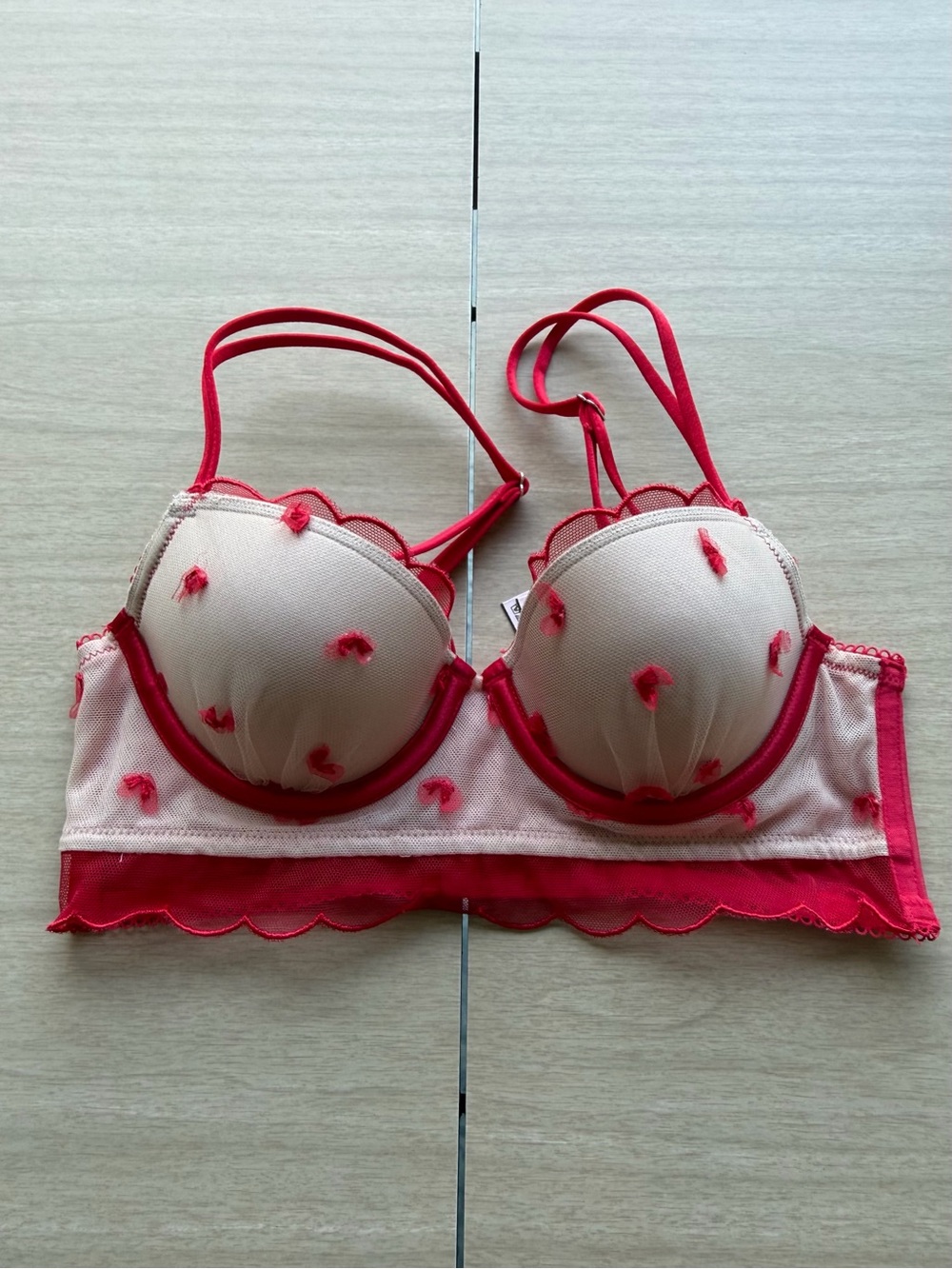 Victoria's Secret Red & Cream Valentines Day Heart Bra Size 30B